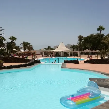 Apartment Playa Roca Modern - Seafront Pool Complex *