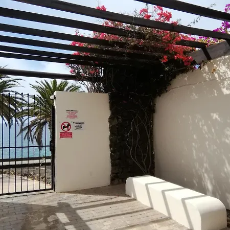 Playa Roca Modern - Seafront Pool Complex