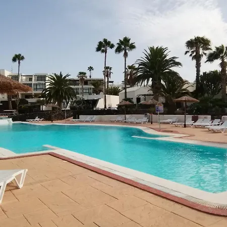 Playa Roca Modern - Seafront Pool Complex *